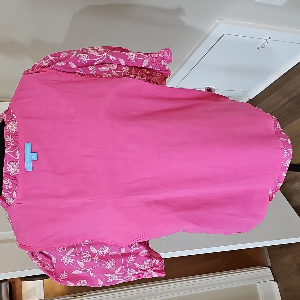 Top - Picture 9 of 16